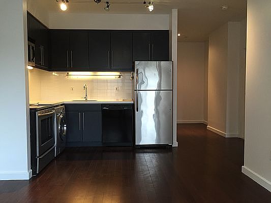 4th image of 38 Wilson Ave APT 2B