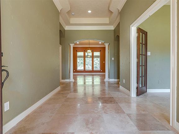 Beautiful open entry.