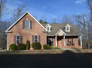222 Mark Ryan Ln, Dallas, NC 28034
