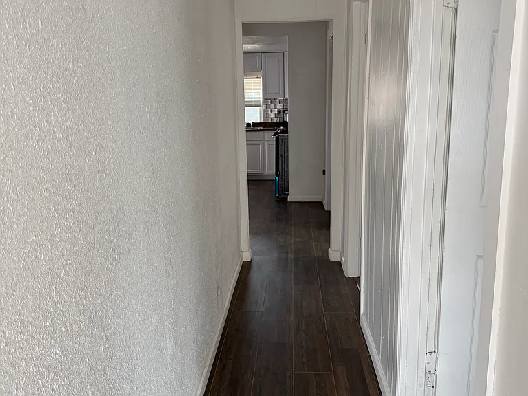 241 S California St — Photo 7