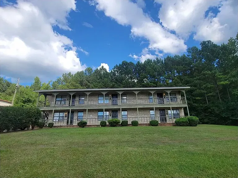 1630 Church Ave SE — Photo 1