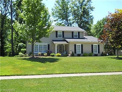 1st image of 32801 Briarwood Ct