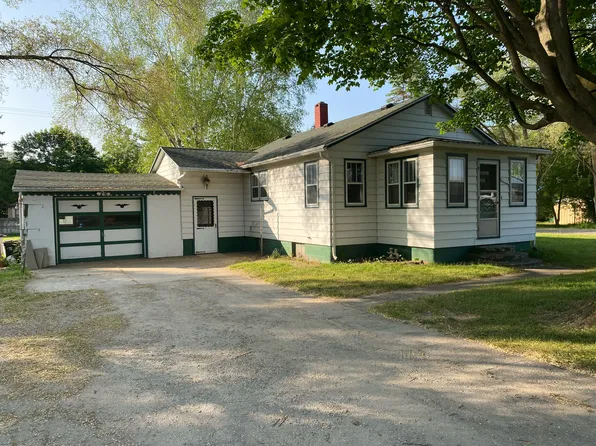 1172 E Caro Rd, Caro, MI 48723