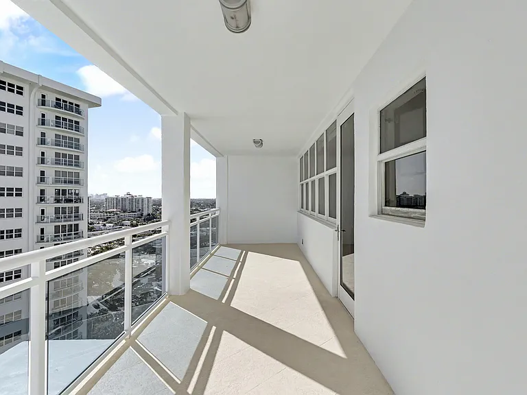 3430 Galt Ocean Dr #1 — Photo 28