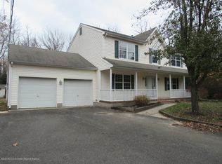 1550 Whitty Rd, Toms River, NJ 08753