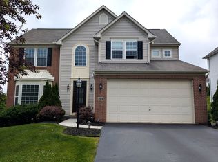 204 Arroyo Dr, Coraopolis, PA 15108