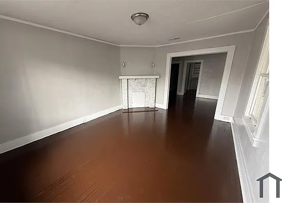 2 bed, 900 sqft, $950 — Photo 2