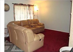 3rd image of 1360 Oakland Pl