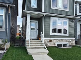332 Hotchkiss Dr SE, Calgary, AB T3S 0J9