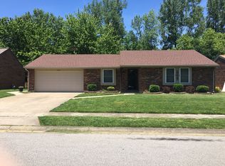 3805 Raintree Dr, Owensboro, KY 42301