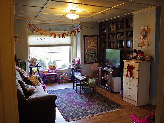 5th image of 12 Alder St