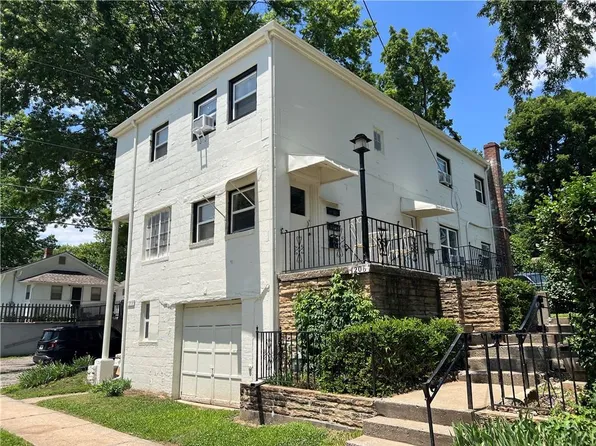 1208 W White Oak St, Independence, MO 64050