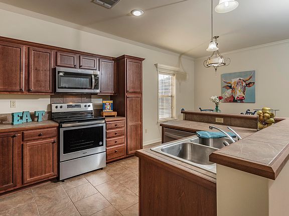 3rd image of 317 Saint Matthias Dr