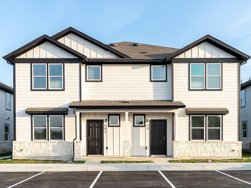 1st image of 520 Powell Dr #1203