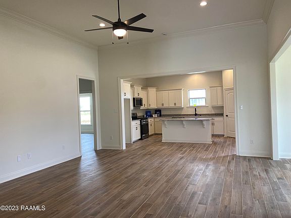 2nd image of 200 Preston Rose Ln
