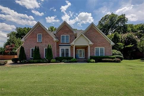 1st image of 4246 N Woodstock Dr