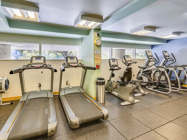 2555 Pennsylvania Ave NW #816 — Photo 49