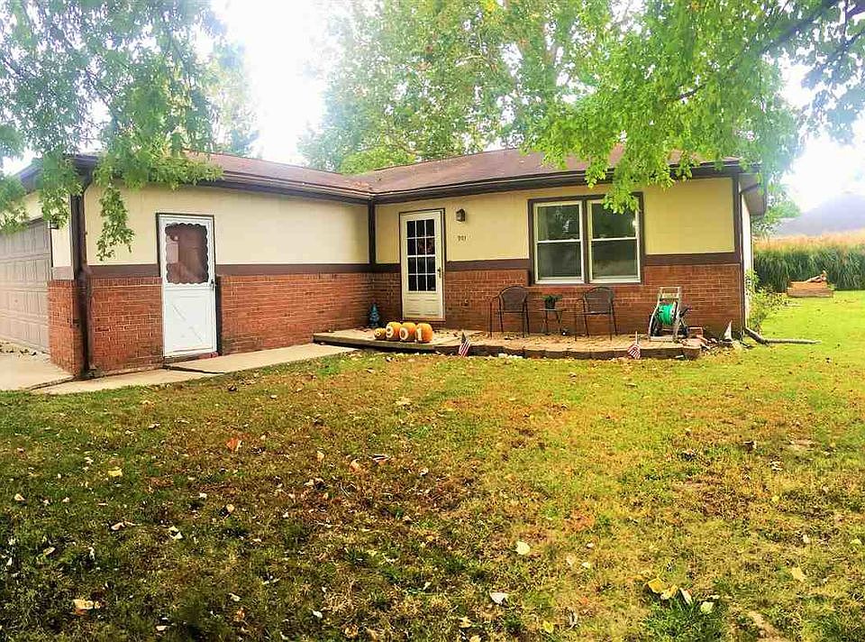 1st image of 901 Shannon Dr