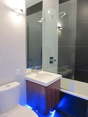 Rented by Nooklyn NYC LLC | media 121