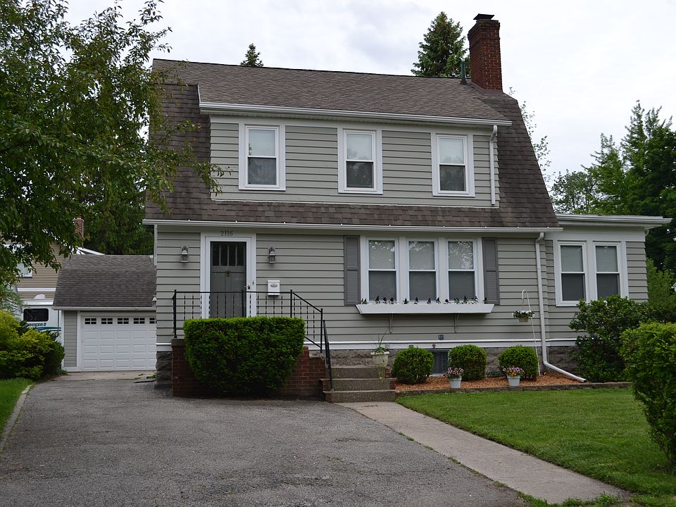 1st image of 2116 7th St