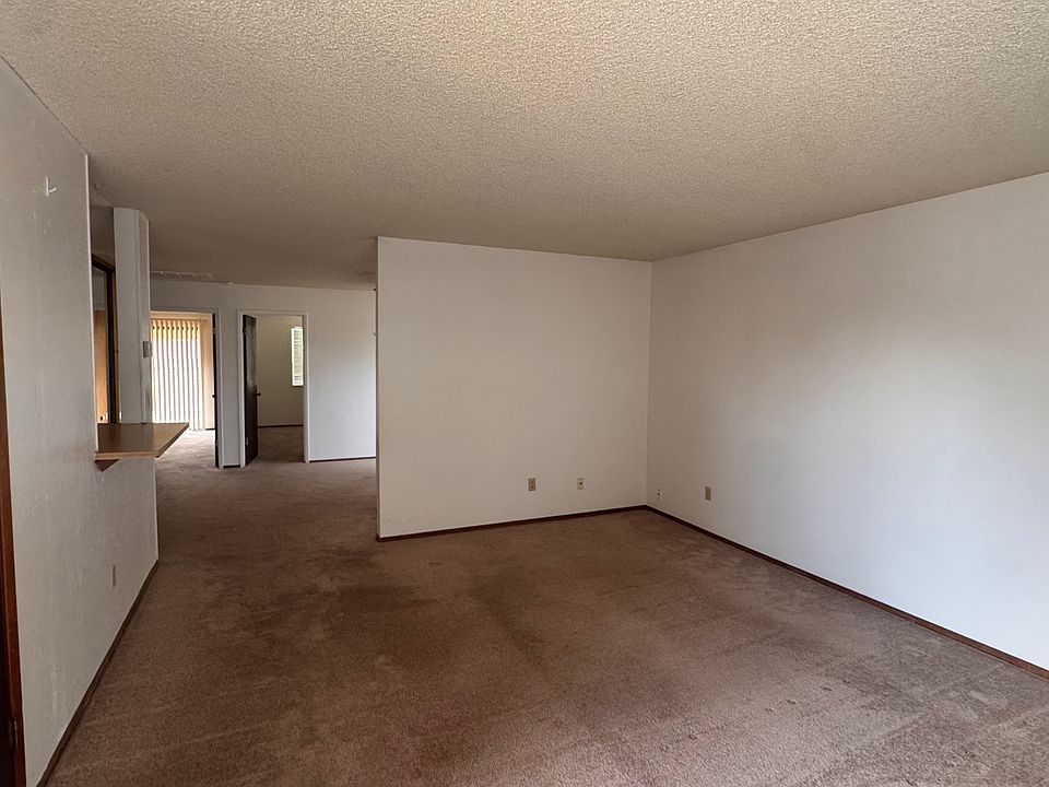 1st image of 131 S Mills Ave #2