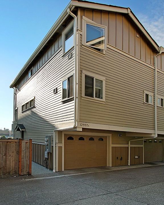 1st image of 12557 35th Ave NE #A