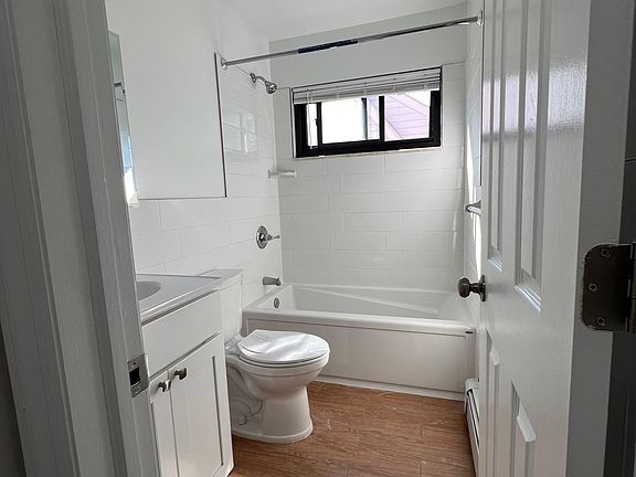 5th image of 105-111 N Kensico Ave #2A