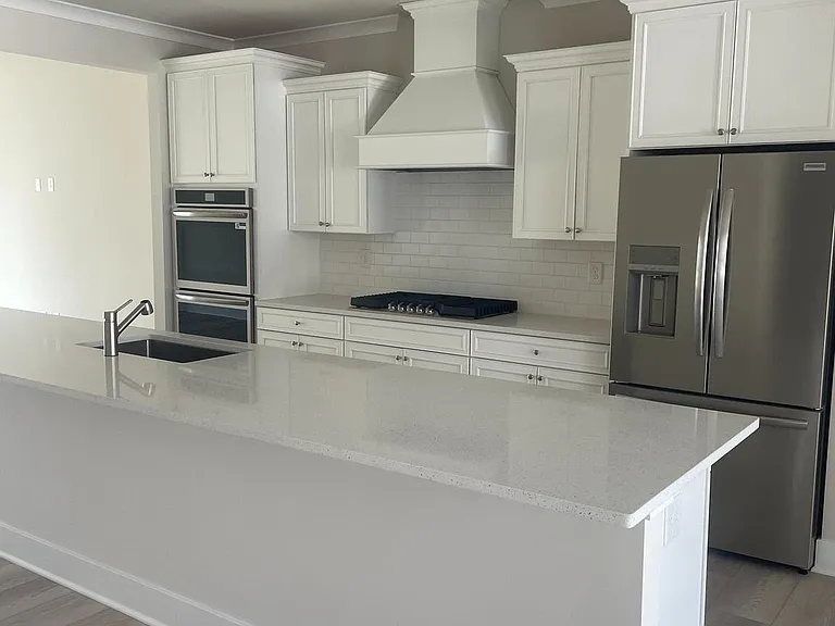 29292 Oxford Dr — Photo 5