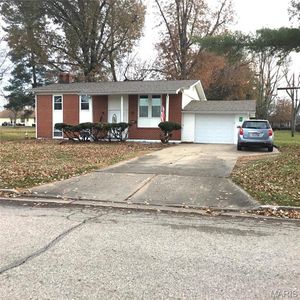 304 E Spinsby St, Montgomery City, MO, 63361