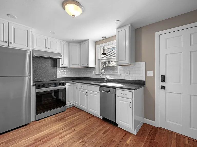 50 Harbor St #50 — Photo 4