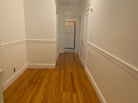 3rd image of 40 Glenville Ave #10