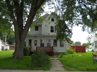 306 6th Ave, Sterling, IL 61081
