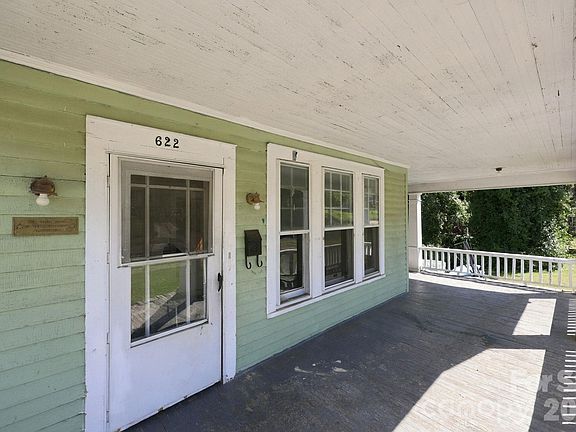 4th image of 622 W Council St