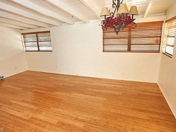 5th image of 139 Gregory Pl