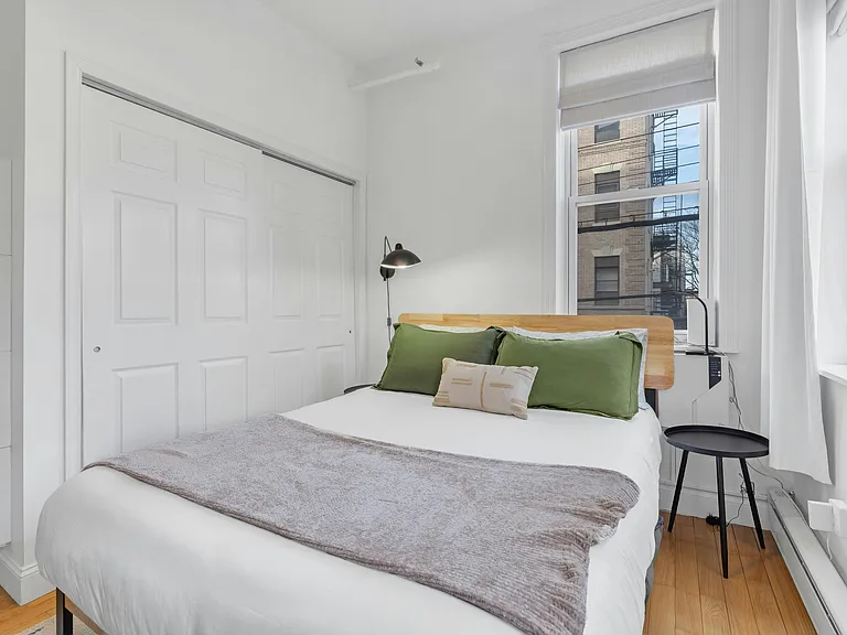 235 Monroe St #17 — Photo 11