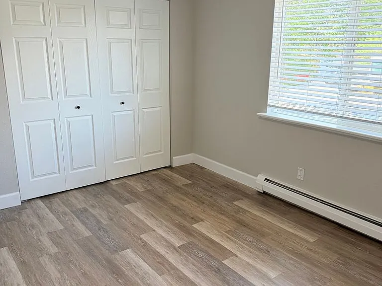 Cottonwood Creek Apartments — Photo 37