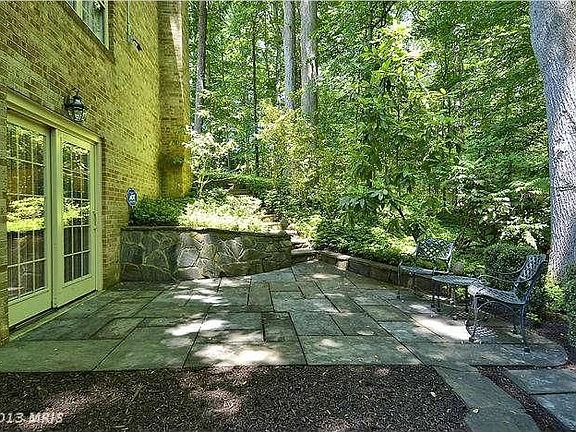 4th image of 8231 Bradley Blvd