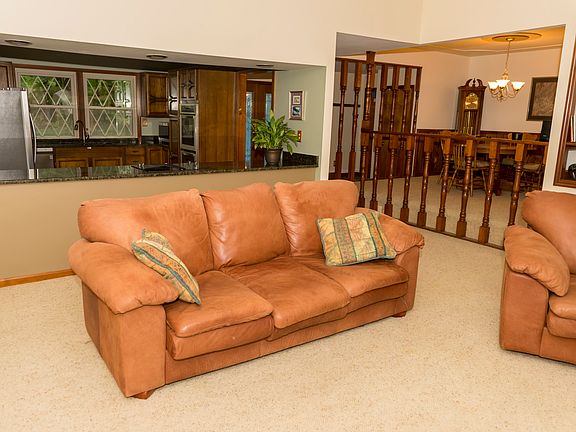 3rd image of 14510 Shady Valley Dr