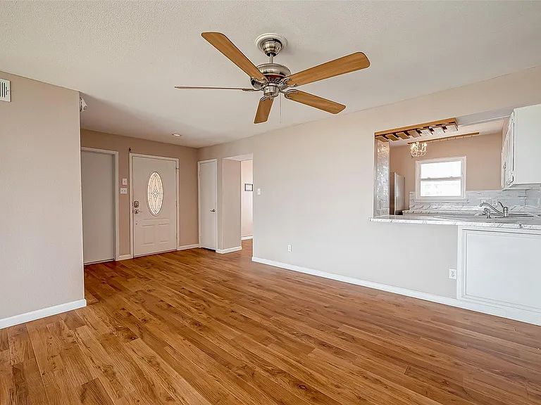10 Mariner Village Dr — Photo 15
