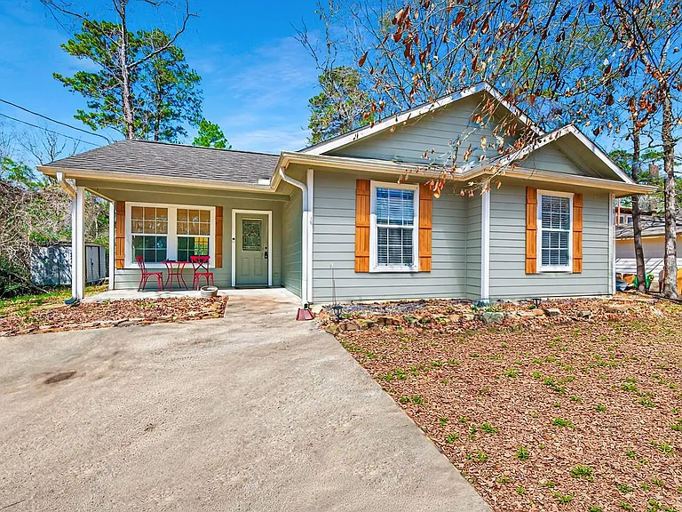 10391 Royal Magnolia Dr — Photo 3