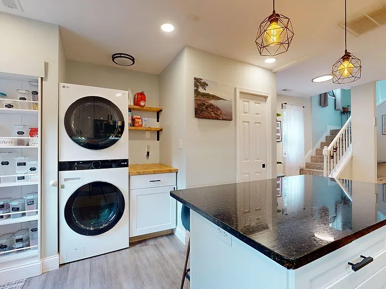 1328 Morris Rd SE — Photo 17