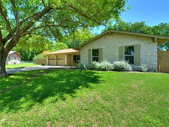 3rd image of 1801 Kingwood Cv