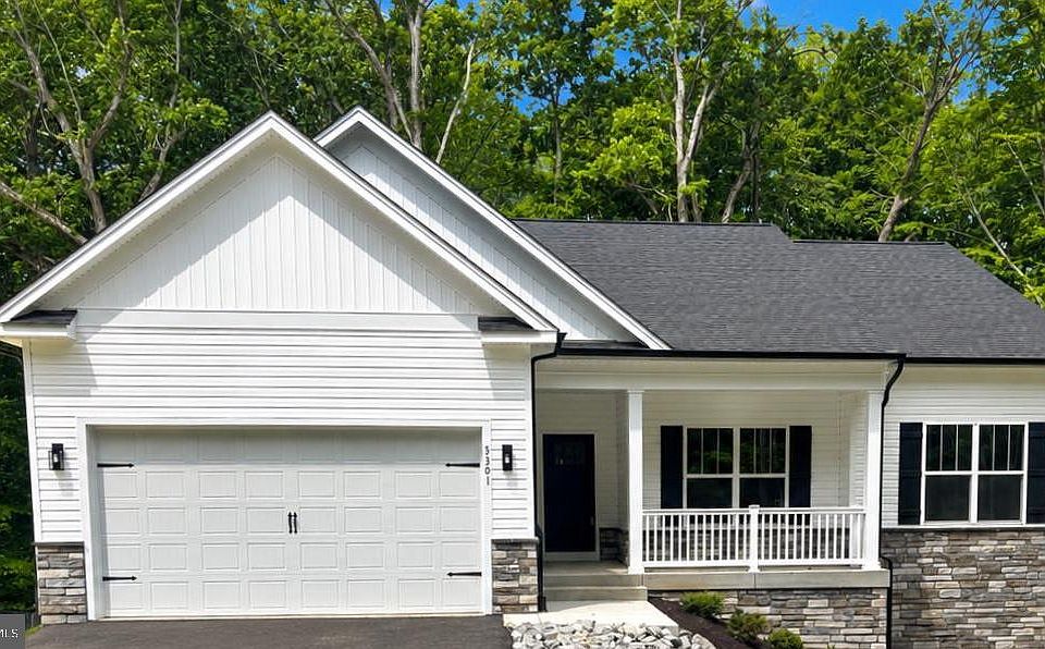 1st image of 5301 Wyndemere Cir
