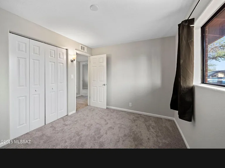 6425 E Calle Dened — Photo 8
