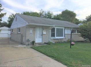 840 E Kalama Ave, Madison Heights, MI 48071