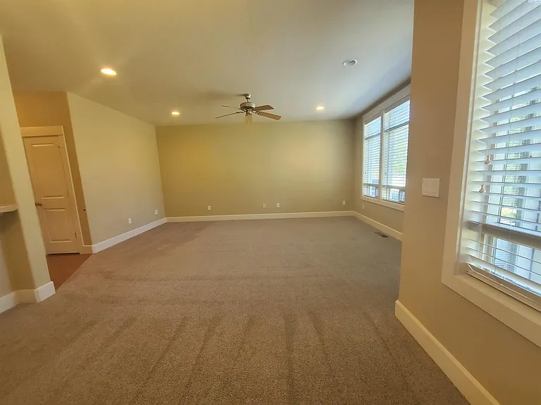 495 Columbia Point Dr — Photo 15