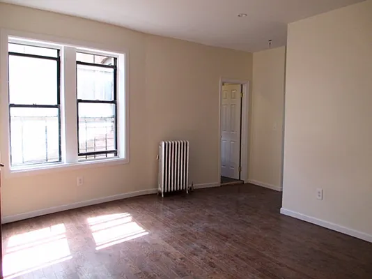 Rented by Bohemia Realty Group | media 7