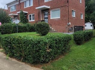 5825 Jamestown Rd, Hyattsville, MD 20782