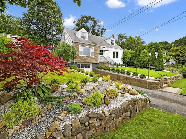 130 Cresthill Road, Yonkers, NY 10710