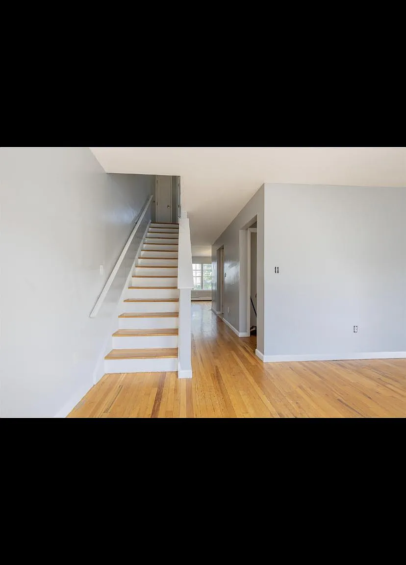 7310 Dane Ct — Photo 4
